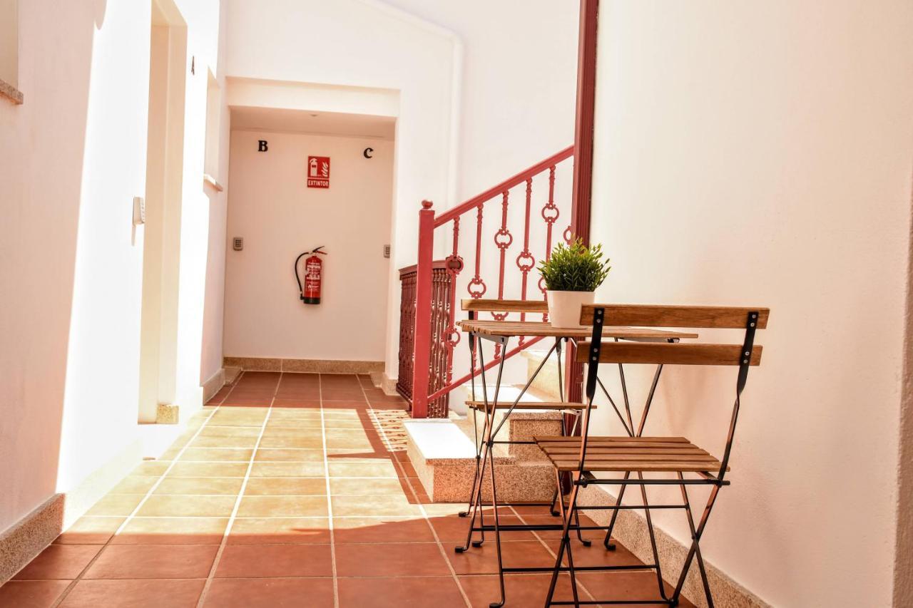 Arco Da Vella Apartamentos Вильянуэва-де-Ароса Экстерьер фото